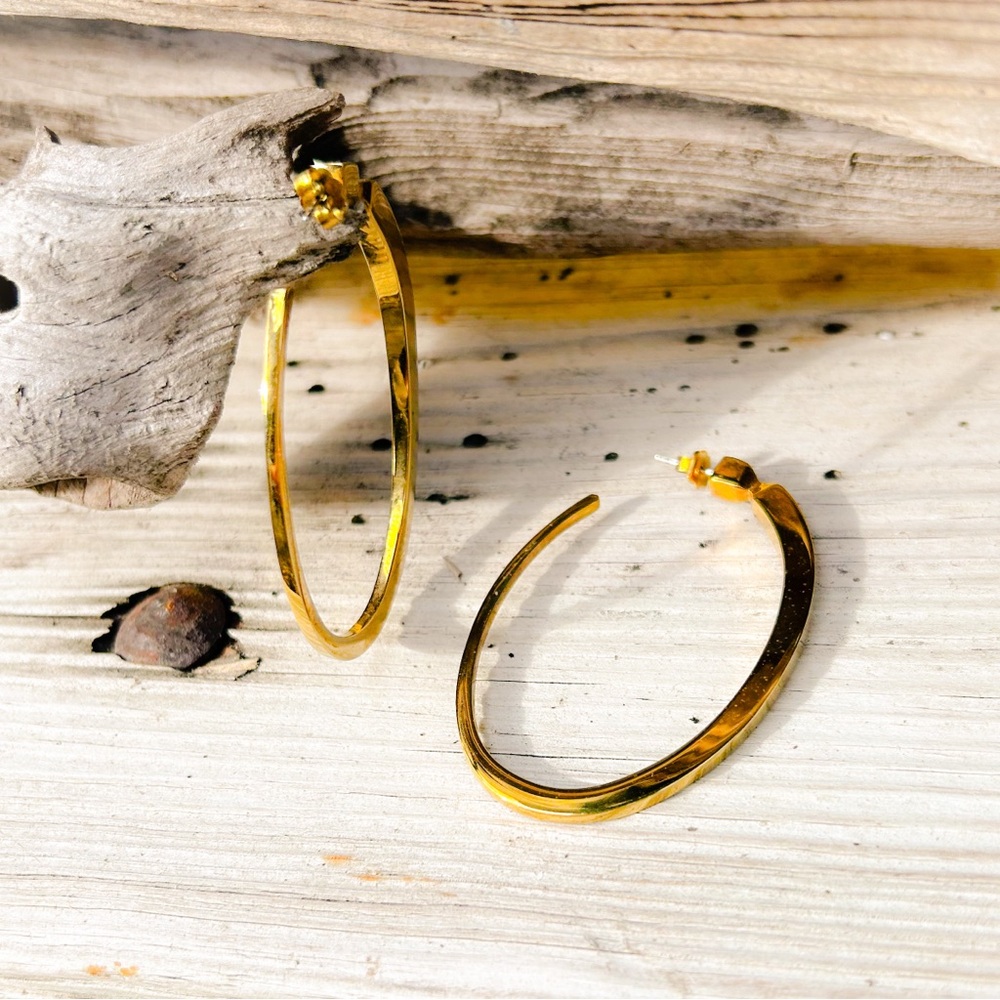 🌟India Hicks Leticia hoop earrings. Gold vermeil and luxury statement